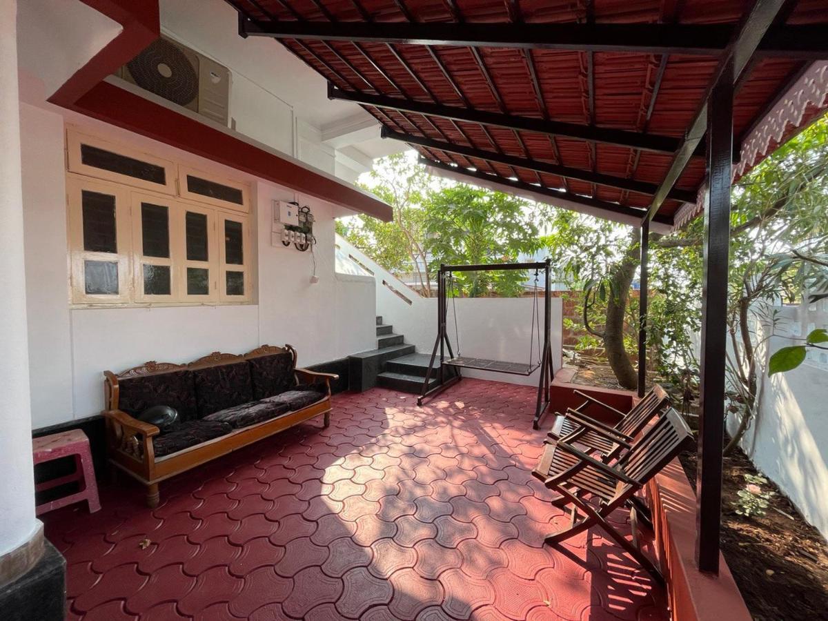 Ratnāgiri Gayatri Homestay מראה חיצוני תמונה
